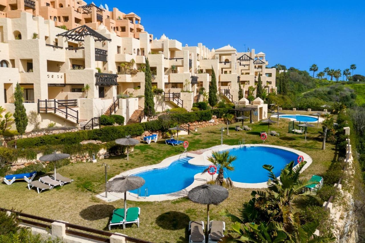 15 First Line Penthouse With Wonderful Seaview Near Duquesa Golf Manilva Andalucia Daire Dış mekan fotoğraf