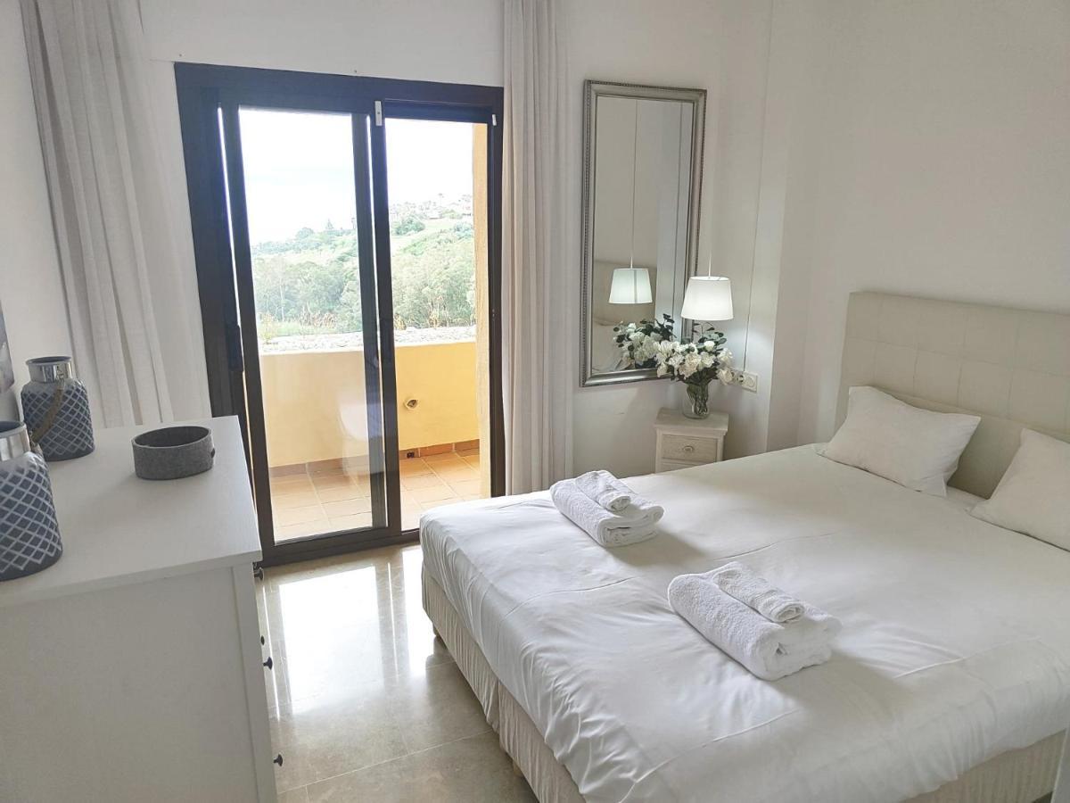 15 First Line Penthouse With Wonderful Seaview Near Duquesa Golf Manilva Andalucia Daire Dış mekan fotoğraf