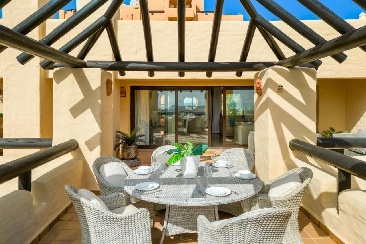 15 First Line Penthouse With Wonderful Seaview Near Duquesa Golf Manilva Andalucia Daire Dış mekan fotoğraf