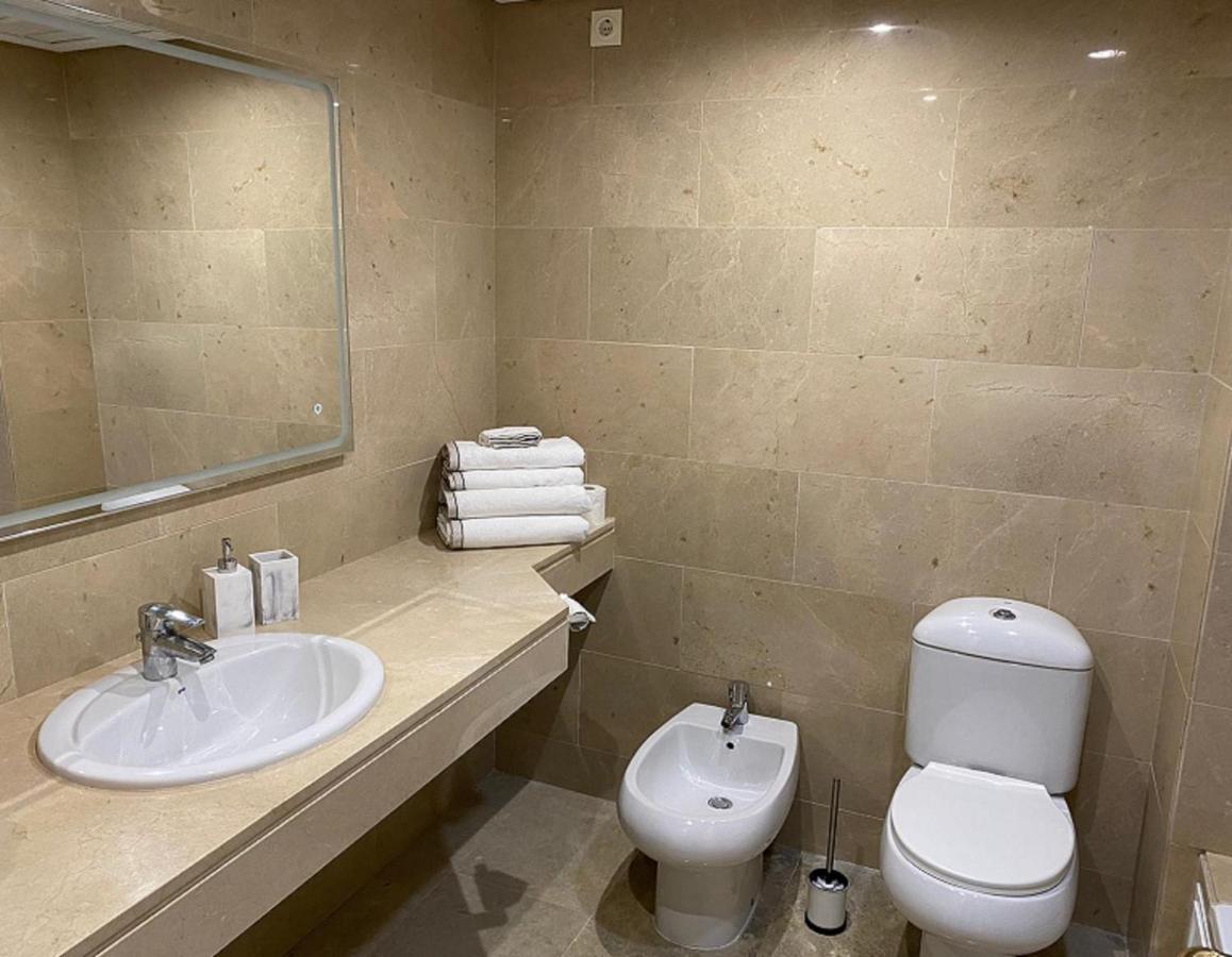 15 First Line Penthouse With Wonderful Seaview Near Duquesa Golf Manilva Andalucia Daire Dış mekan fotoğraf