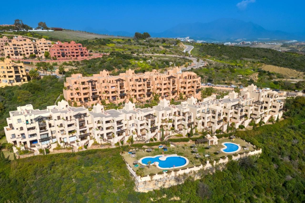 15 First Line Penthouse With Wonderful Seaview Near Duquesa Golf Manilva Andalucia Daire Dış mekan fotoğraf